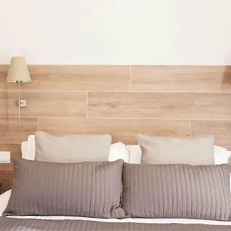 Easy Sleep Eixample Hotel *