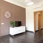 Easy Sleep Eixample Hotel *
