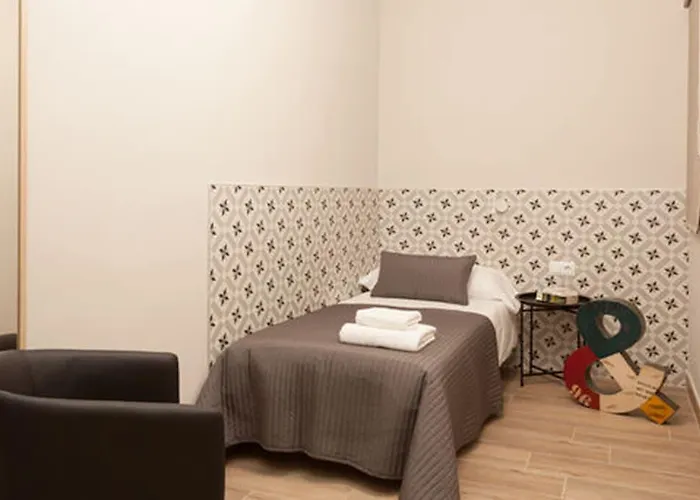 Easy Sleep Eixample Hotel *